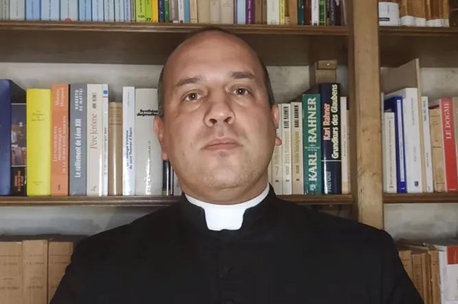 Prosecutor Dismisses Case Against French Priest Who Said Homosexual 